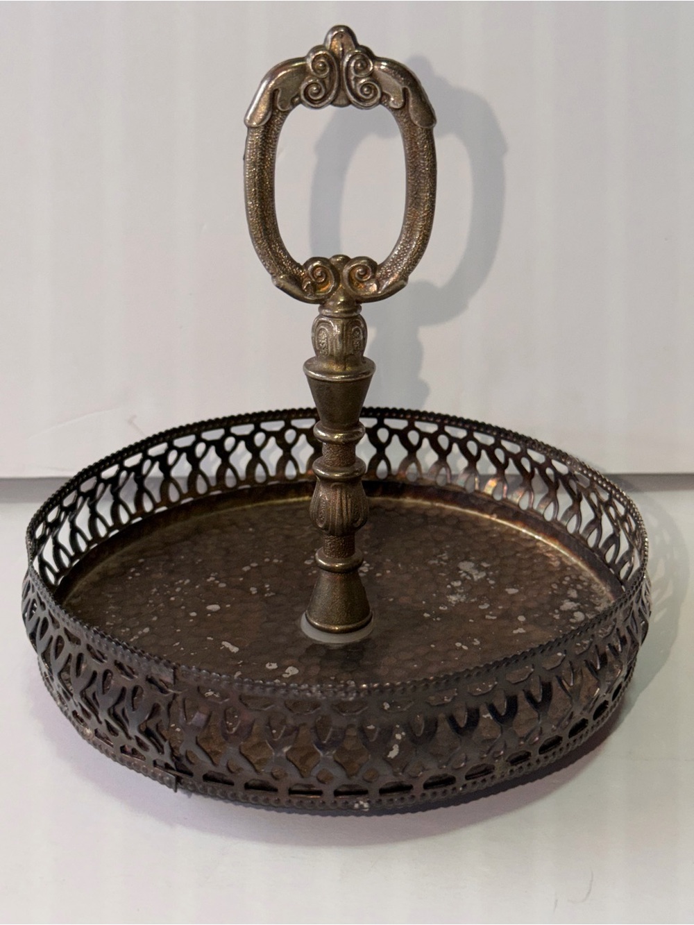Vintage Ornate Brass/Bronze Decorative Tray Table Storage Dish with handle